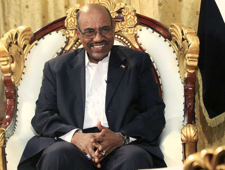 Sudanski predsednik Putina prosi, naj ga zaščiti pred Američani