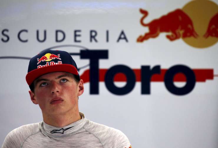 Zvezdnik formule 1 Verstappen končno opravil vozniški izpit