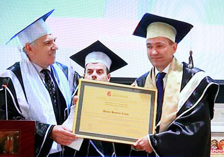Janša prejel častni doktorat univerze iz Prištine