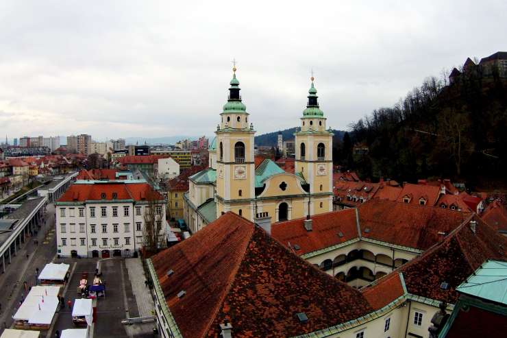 Zaradi zavlačevanja z denacionalizacijo Nadškofija Ljubljana upravičena do 17,4 milijona evrov odškodnine