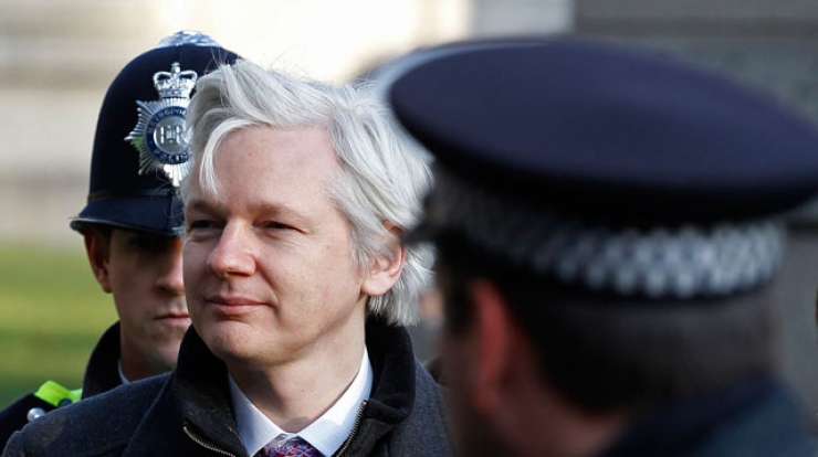 Assange poziva Veliko Britanijo in Švedsko: Uklonita se odločitvi ZN