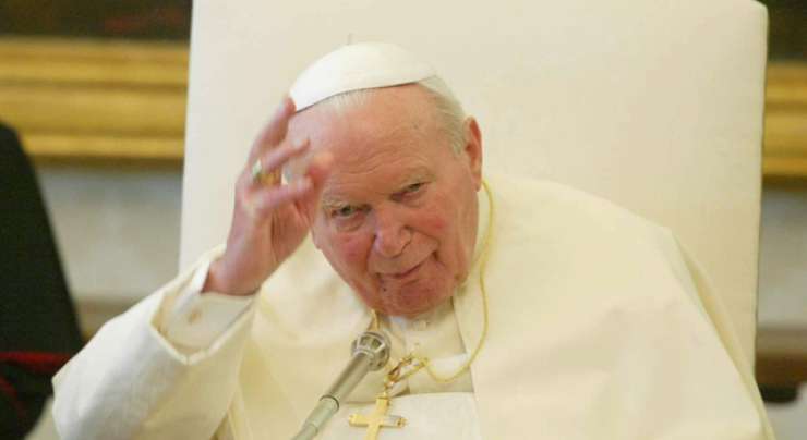 BBC: Papež Janez Pavel II. je imel "tesno prijateljstvo" s poročeno Poljakinjo