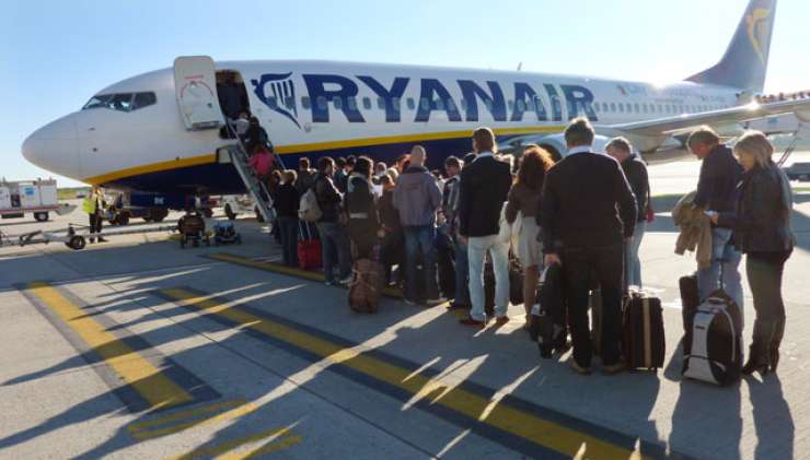 Ryanairov oglas "Letite domov, da bi glasovali za obstanek" razkuril zagovornike brexita