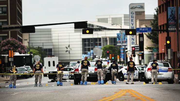 Morilec policistov iz Dallasa pripravljal še večji bombni napad