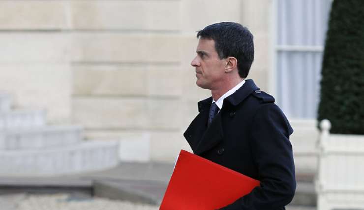 Francoski premier Valls za prepoved financiranja mošej iz tujine