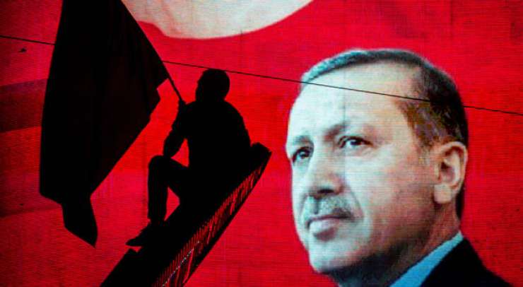 Turčija naj bi čistila tudi diplomatska predstavništva v tujini