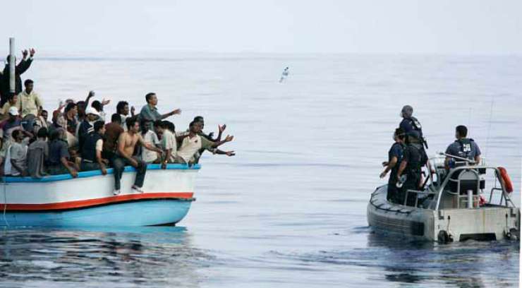Že 300.000 migrantov je letos prečkalo Sredozemsko morje