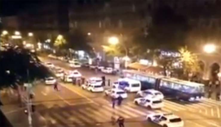 VIDEO: Središče Budimpešte stresla eksplozija, ranjena dva policista