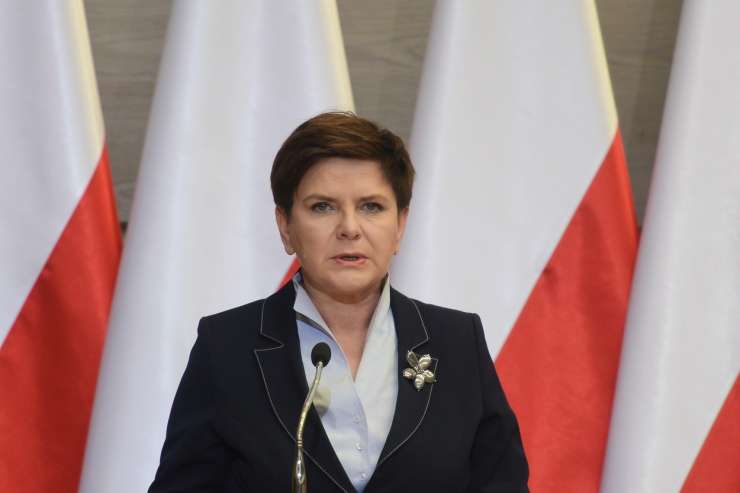 Bruselj grozi Poljski z "jedrsko bombo" - odvzemom glasovalnih pravic