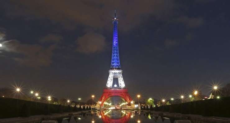 Turisti se zaradi terorizma izogibajo Parizu