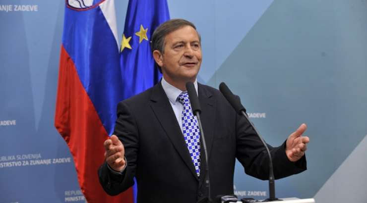 Hrvati: Erjavec z grožnjo hrvaškemu turizmu naredil potezo iz obupa