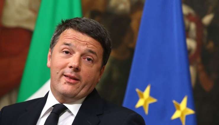 Renzi in Berlusconi sanjata o premierskem stolčku