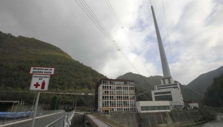 Steklarna Hrastnik čaka 400.000 evrov odškodnine termoelektrarne
