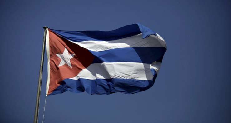 Hasta la victoria: Erjavec se hvali, kako je Kuba naklonjena Sloveniji