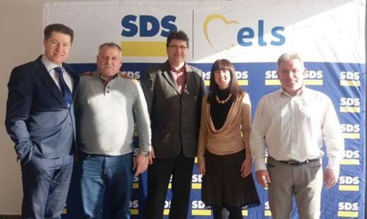 Posavska SDS o posvetu v Mariboru: Vzdušje "polno optimizma"