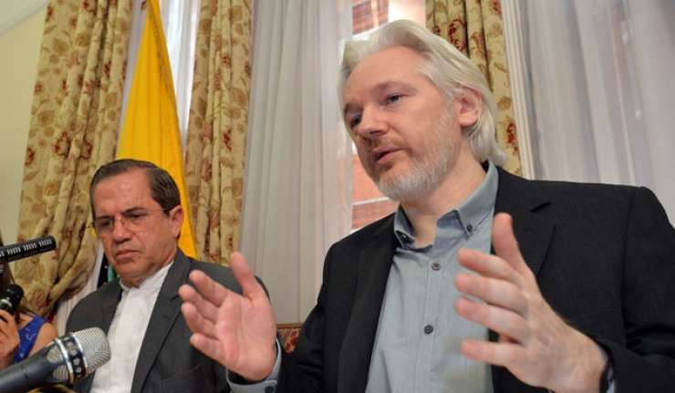 Assange: Po izpustitvi Chelsea Manning se bom predal ZDA