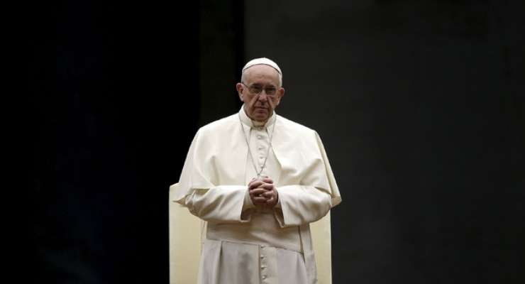 Papež Frančišek bo za svetnika razglasil pastirčka iz Fatime