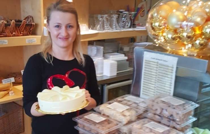 Torta Melania v prodaji podira vse rekorde