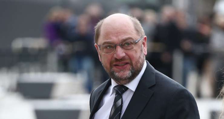 Schulz bi SPD usmeril bolj na levo, sanja o sredinsko-levi koaliciji
