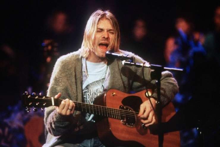 Ob 50. obletnici rojstva Kurta Cobaina na dražbi njegova kitara