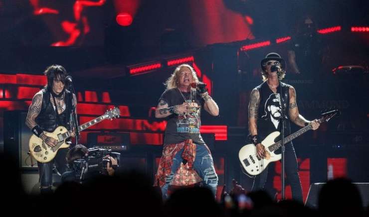 Znova združeni Guns N' Roses beležijo uspešno turnejo