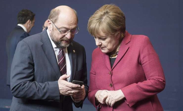 Anketa: SPD je s Schulzem prehitela CDU Merklove