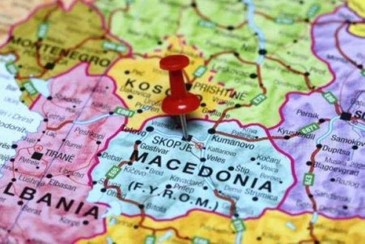 Makedonija upa, da bo še pred julijem rešila spor z Grčijo glede imena