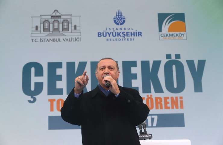 Erdogan Evropejcem: Če boste tako nadaljevali, ne boste mogli varno hoditi po ulicah