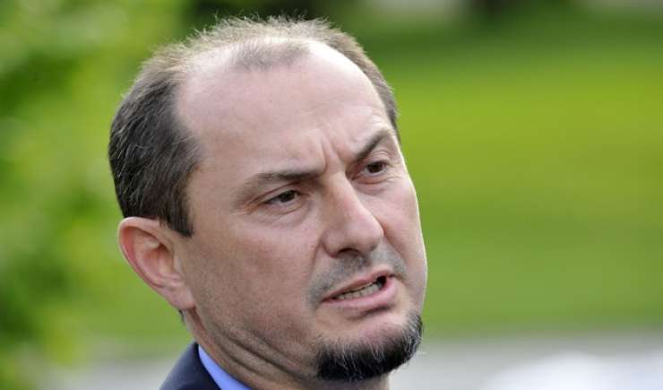 Vrhovno sodišče pritrdilo Mišiču glede razrešitve z vrha Luke Koper