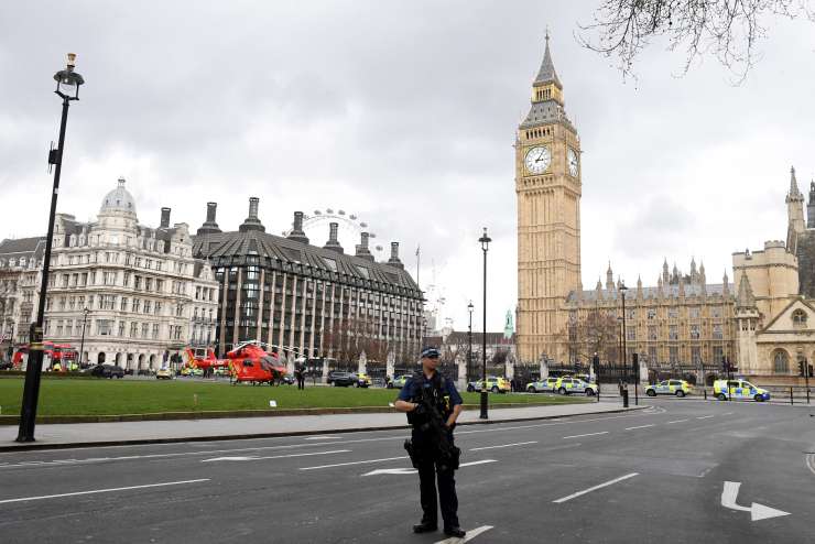 Hekerji napadli britanski parlament