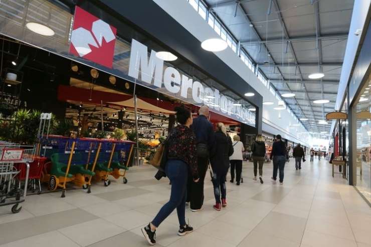Supernova je za 116,6 milijona evrov kupila 10 Mercatorjevih trgovskih centrov v Sloveniji