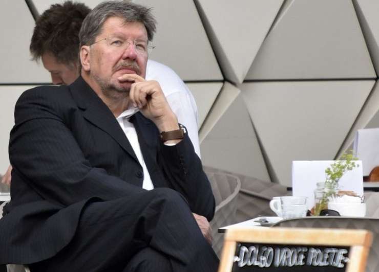Zakaj mesec dni pred zastaranjem še ni odločitve o Bavčarju?