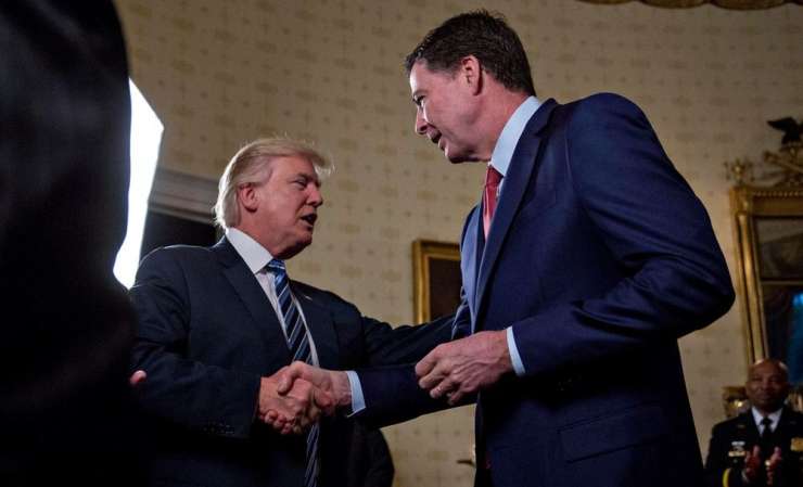 Trump naj bi šefu FBI Comeyju namignil, naj  neha preiskovati Flynna