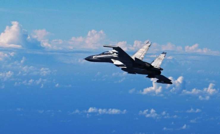 Kitajci nad morjem prestregli ameriško vojaško letalo