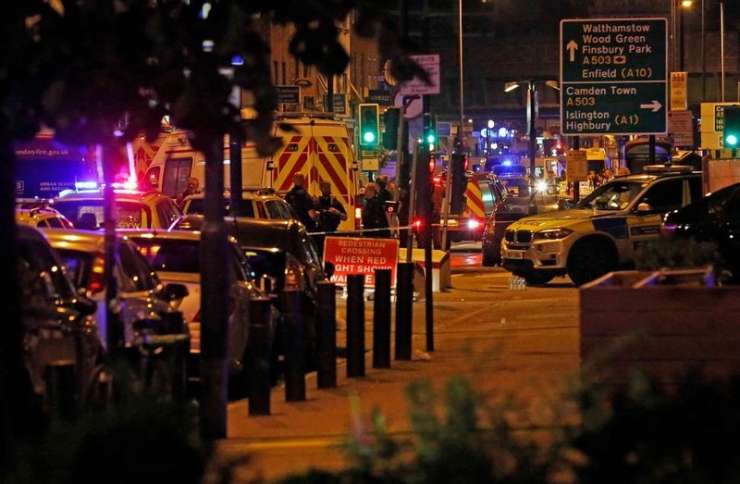 Londonski napadalec na muslimanske vernike bo preganjan kot terorist