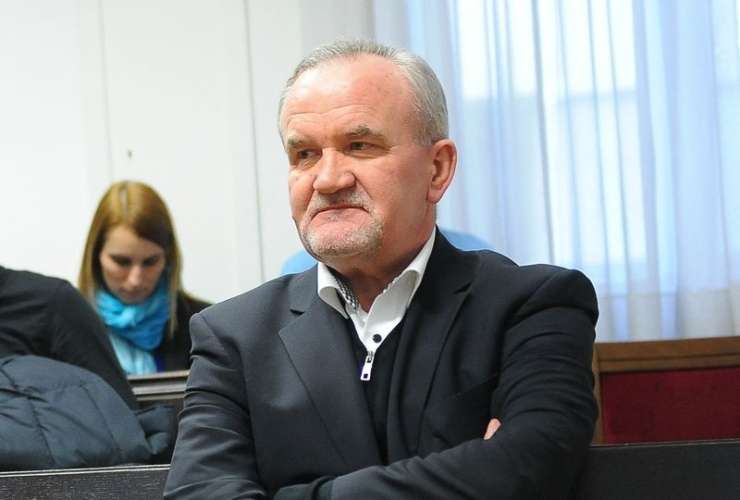 Paroh Bošković ni kriv zlorabe položaja, je pa obsojen za poneverbo 32.500 evrov