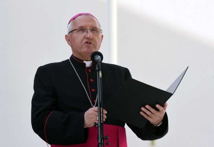 Nadškof Zore prosil odpuščanja za vse smrti, ki so jih povzročili ljudje