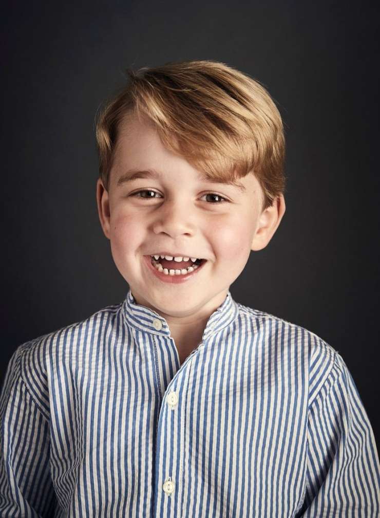 Princ George za četrti rojstni dan dobil nov uradni portret