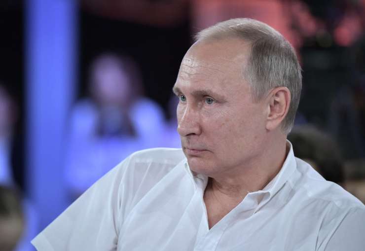 Putin trdi, da ne bo spremenil ustave in si podaljšal predsednikovanje