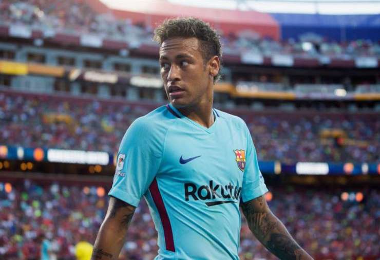 Soigralcem pri Barceloni je bilo dovolj: od Neymarja so zahtevali, da jasno pove, ali odhaja v PSG