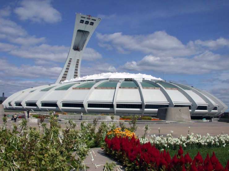 V Montrealu prosilce za azil namestili v olimpijskem stadionu