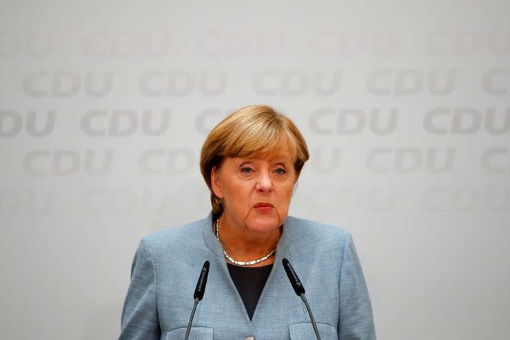 Stranki Angele Merkel že dolgo nista bili tako nizko