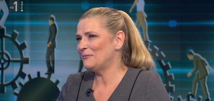 Preobrat na TV Slovenija: Tanja Gobec po pijanem nastopu do nadaljnjega ne bo vodila Odmevov