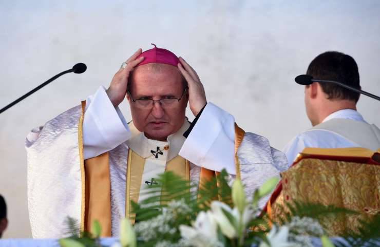Slovenski škofje gredo v Vatikan papežu poročati o stanju v svojih škofijah
