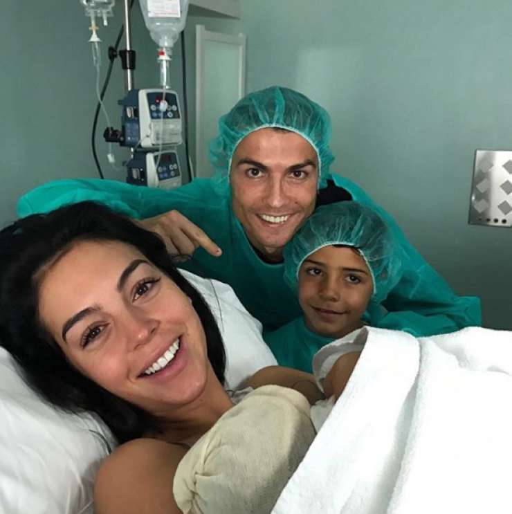 Ronaldo že četrtič oče, a prvič je znano, kdo je otrokova mama