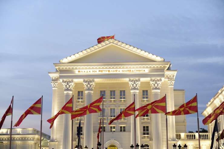 Župana Aten in Skopja za pravično rešitev spora o imenu Makedonije