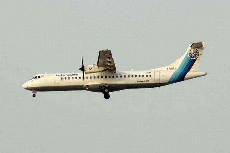 V Iranu našli razbitine letala, ki je strmoglavilo s 66 ljudmi na krovu