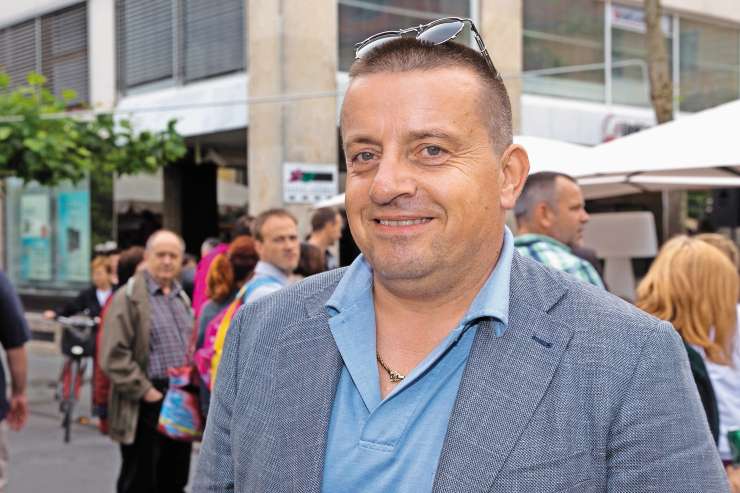 Pričakujem, da bo minister Simoniti zakonsko odgovarjal za svoje dejanje, in za tako dejanje je zagrožen zapor