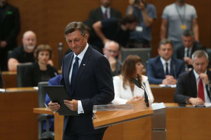 Pahor ugotavlja, da ne Šarec ne Janša ne uživata potrebne podpore za izvolitev za premierja