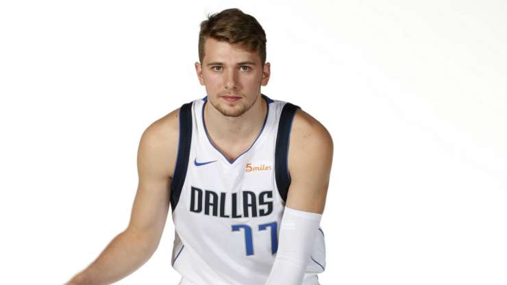 Dončićev prestop v ligo NBA se vleče: kdaj bo slovenski biser lahko zaigral za Dallas?
